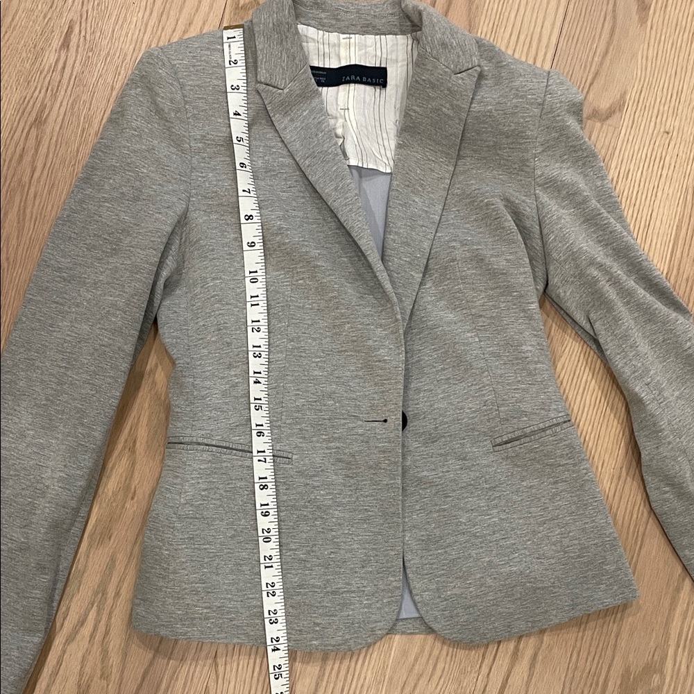 Zara Light Gray Single-Button Blazer - image 5